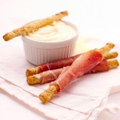 Sfilati alle olive con prosciutto crudo e Montasio