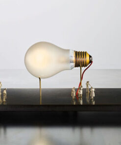 Ingo Maurer I Ricchi Poveri-Monument For a Bulb Lampada da Tavolo- <span style="color:red">Saldi</span>